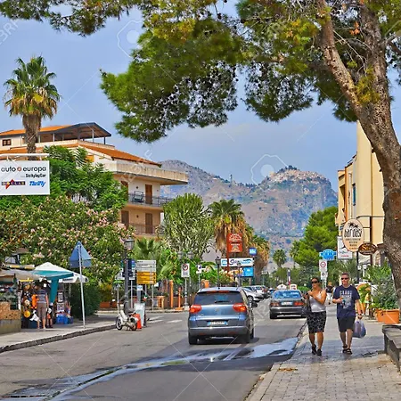 Savoca * Giardini-Naxos